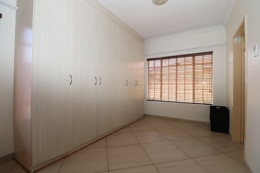 3 Bedroom Property for Sale in Flimieda North West